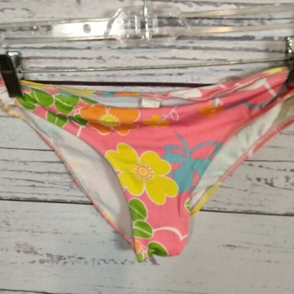 New Without tags. "No Brand" woman's bikini bottoms - Picture 1 of 4